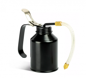 maslenka-s-gibkim-nosikom-300-ml-runtec-rt-bl300 (1)