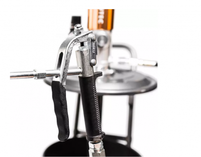 runtec-rt-so22-solidolonagnetatel-s-pnevmoprivodom-i-bakom-20-l (2)