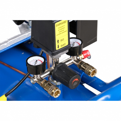 купить NORDBERG NCE200/810 Компрессор 3х поршн., ременной, чугунная головка, 380В, 180л, 800л/мин