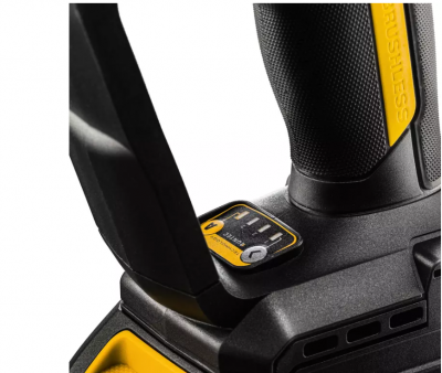 купить RUNTEC RT-IW2100 Гайковерт ударный аккумуляторный PRO 3/4", 20В, 2*9Ач, 2100Нм