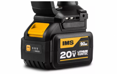 купить RUNTEC RT-IW2100 Гайковерт ударный аккумуляторный PRO 3/4", 20В, 2*9Ач, 2100Нм