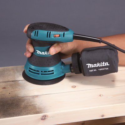 купить Makita BO5031 Шлифмашина эксцентриковая (300 Вт, 125мм, раб.ход 2,8мм, рег.ск, 1,3кг, коробка)