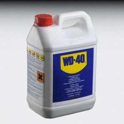 купить WD-40 WD-40-5000 Смазка многоцелевая (канистра) 5 л.