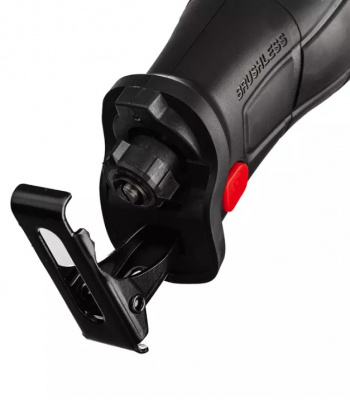 купить RUNTEC RT-RS700T Пила сабельная аккумуляторная RUNTEC TECHNIC 20В, 2*4Ач, 700Вт