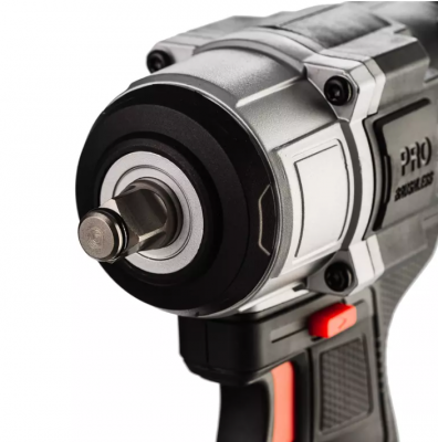 купить RUNTEC RT-IW800T Гайковерт ударный аккумуляторный RUNTEC TECHNIC 1/2", 20В, 2*4Ач, 800Нм